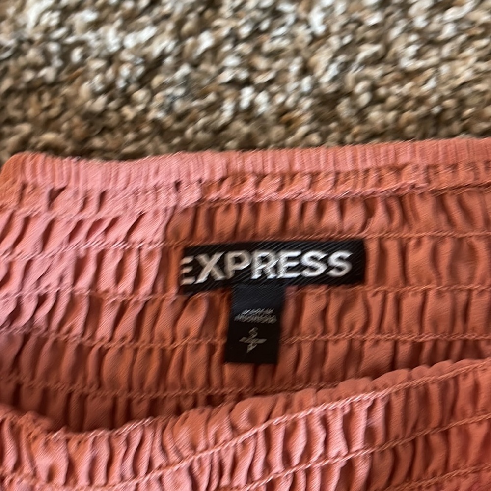 Express top - Picture 2 of 2